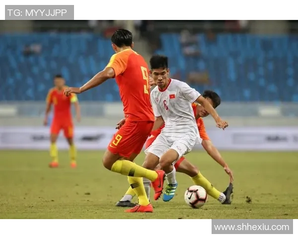 中国国奥队迎战斯洛文尼亚队全力争胜展现青春风采